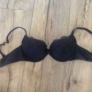 SKIMS lace black light push up bra in black